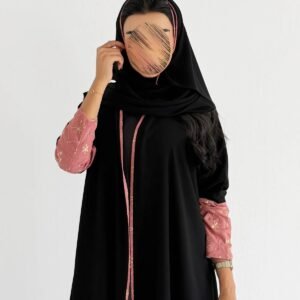 عباية كريب يومية أسود بقيطان وكلفة