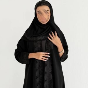 عباية كريب سوداء نص كلوش